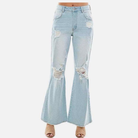 Almost Famous Y2K Distressed High Rise Flare Jeans Size 9 - Picture 9 of 9